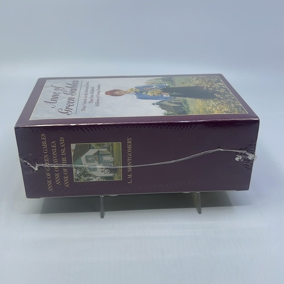 Anne of Green Gables 3 Book Box Set Sealed L. M. Montgomery - Picture 3 of 4